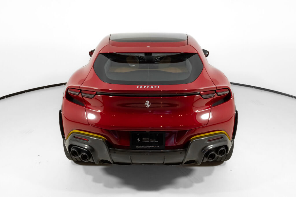 Used 2025 Ferrari Purosangue image 18