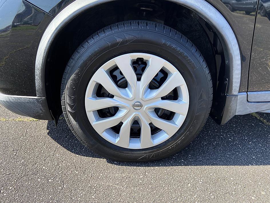 Used 2018 Nissan Rogue S FWD image 8