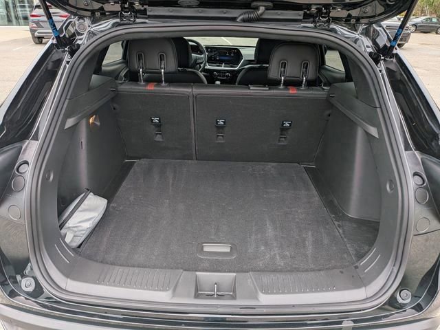 Used 2025 Chevrolet Trax RS w/ Driver Confidence Package FWD image 13