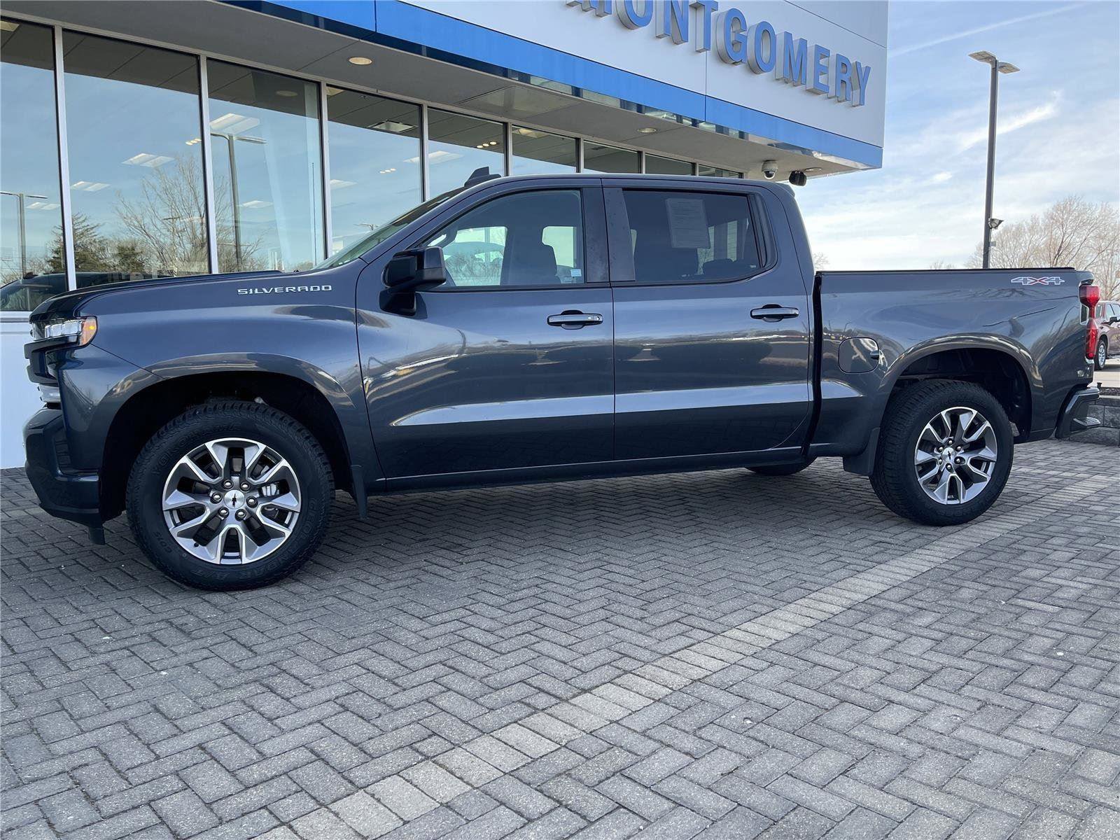 Used 2022 Chevrolet Silverado 1500 RST w/ LPO, Blackout Package image 2