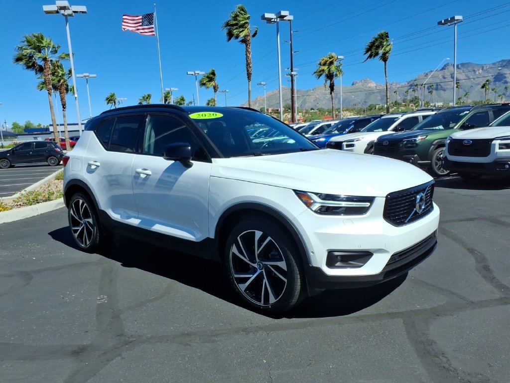 Used 2020 Volvo XC40 T5 R-Design AWD/4WD image 1
