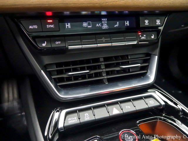 Used 2022 Audi e-tron GT Premium Plus image 21