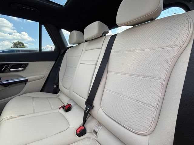 New 2027 Mercedes-Benz GLC 300 4MATIC image 34