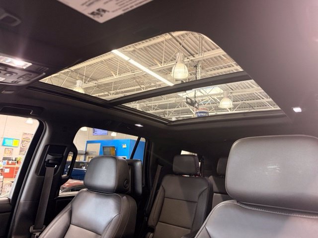 Used 2021 Chevrolet Tahoe LT w/ LT Signature Plus Package AWD/4WD image 22