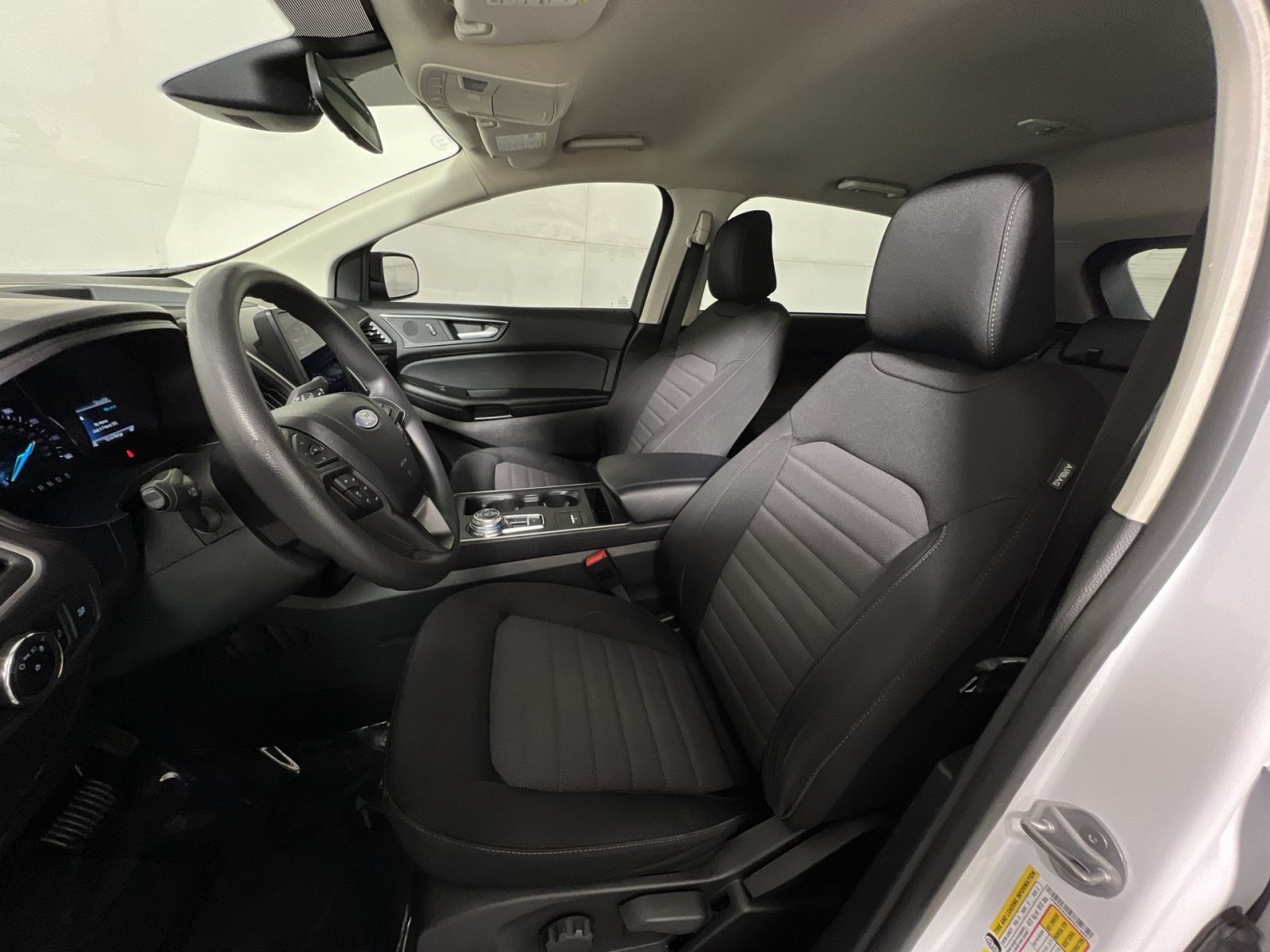 Used 2023 Ford Edge SE AWD/4WD image 13