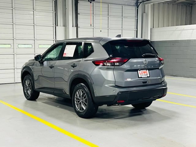 Used 2024 Nissan Rogue S FWD image 15