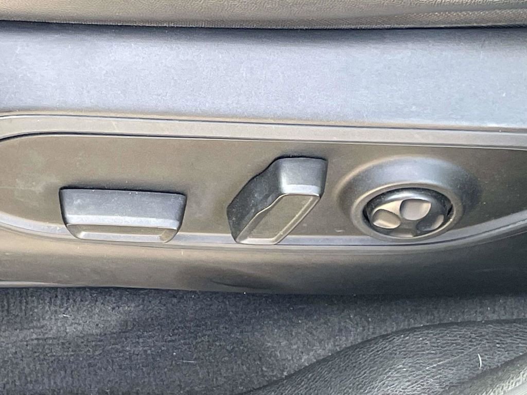 Used 2021 Jeep Grand Cherokee L Laredo image 14