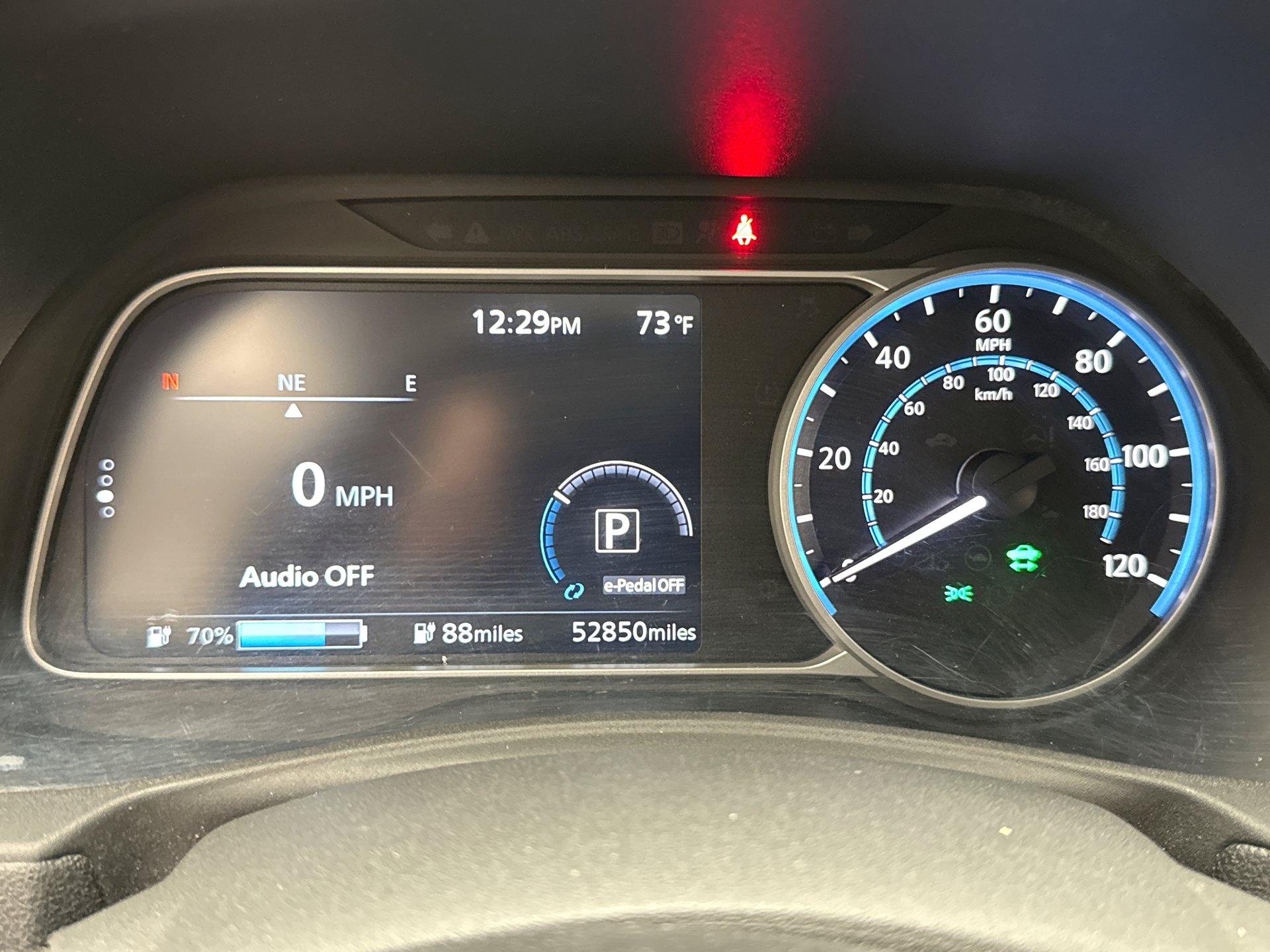 Used 2019 Nissan Leaf SV w/ SV Technology Package FWD image 13