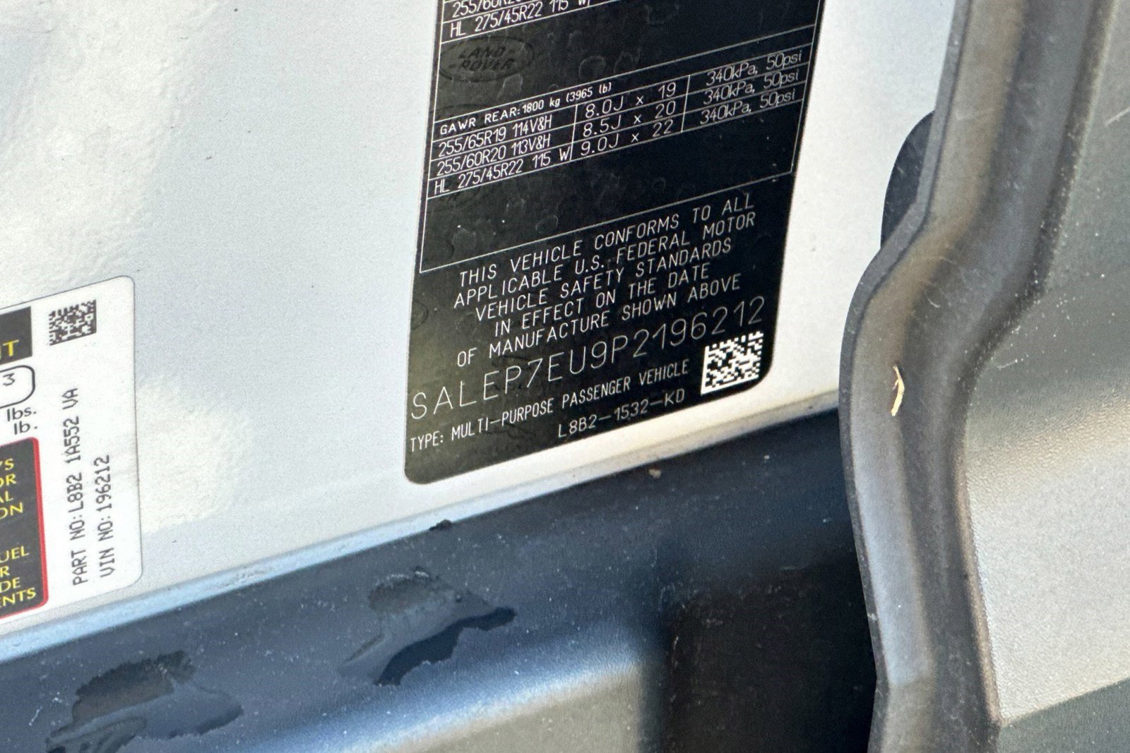 Certified 2023 Land Rover Defender 110 SE image 37