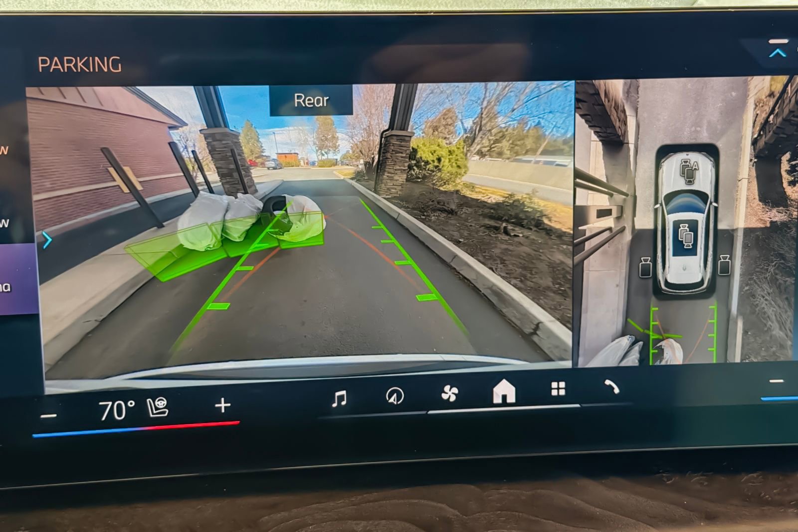 Used 2024 BMW X5 xDrive50e w/ Premium Package image 28