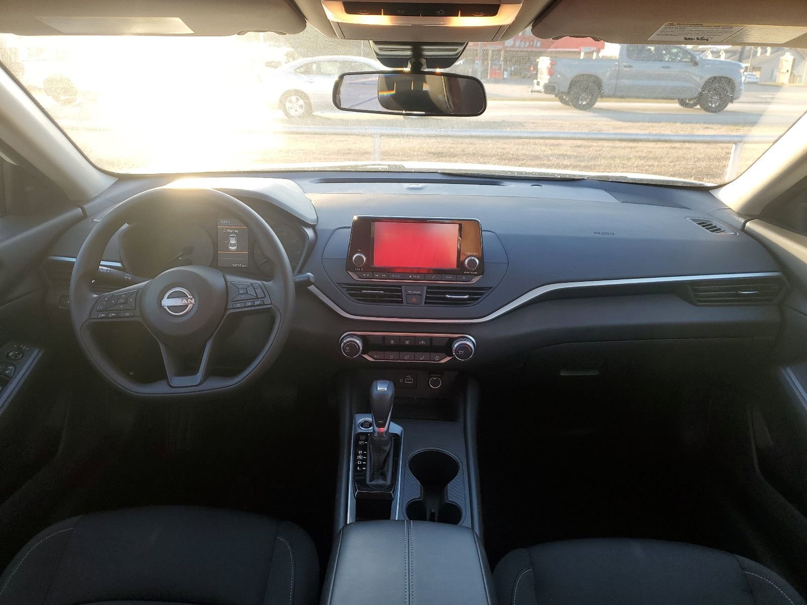 Used 2024 Nissan Altima 2.5 S image 9