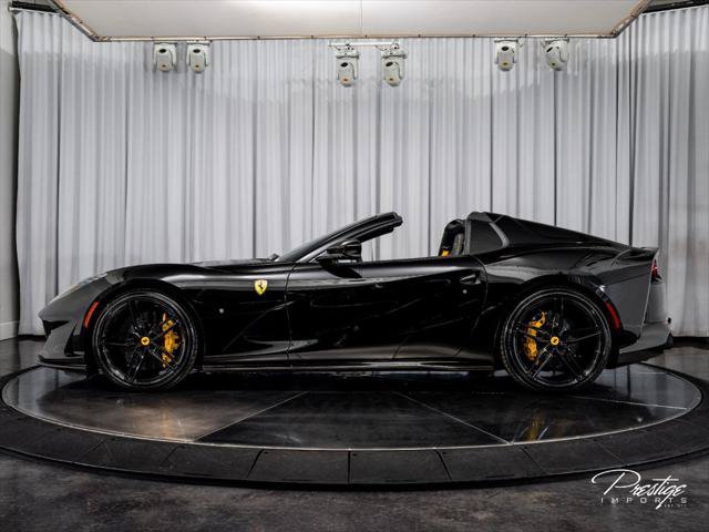 Used 2022 Ferrari 812 GTS RWD image 13