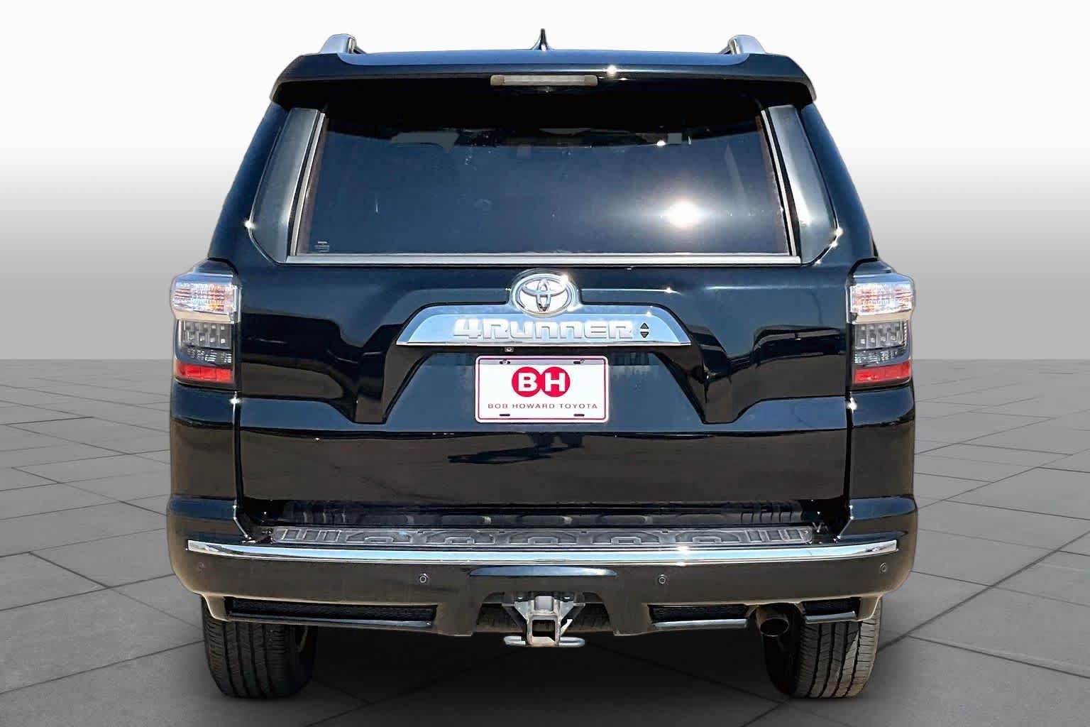 Used 2016 Toyota 4Runner Limited AWD/4WD image 5