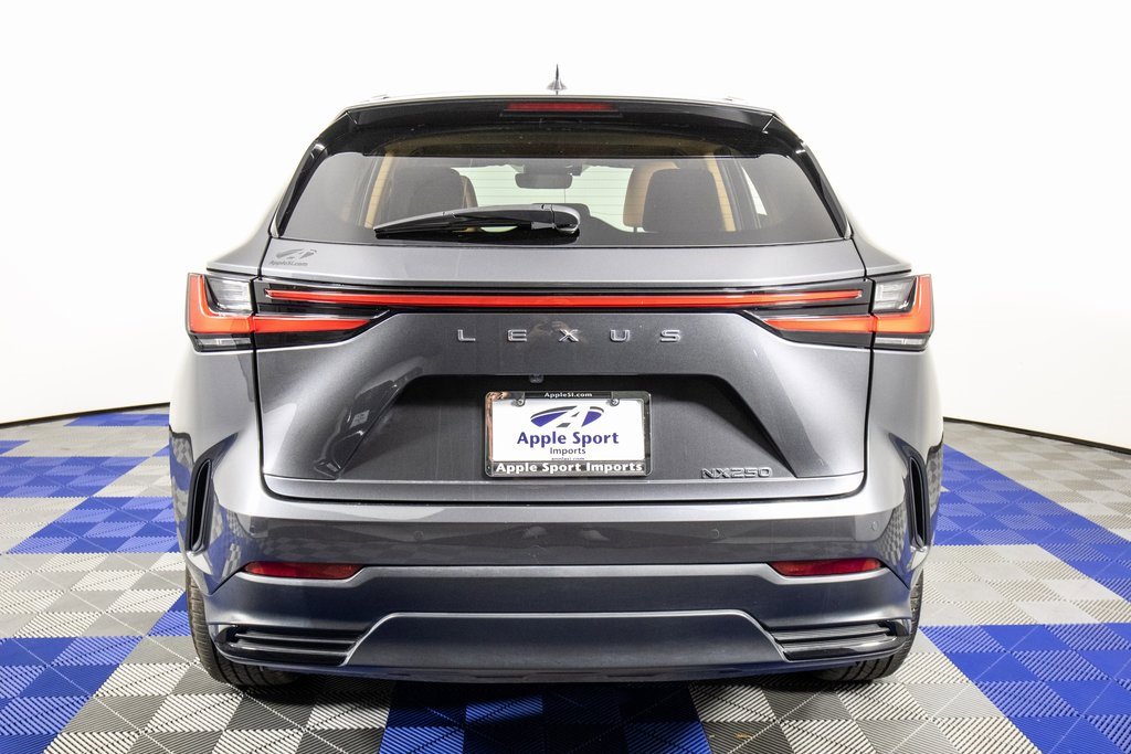 Used 2025 Lexus NX 250 FWD w/ Premium Package image 5
