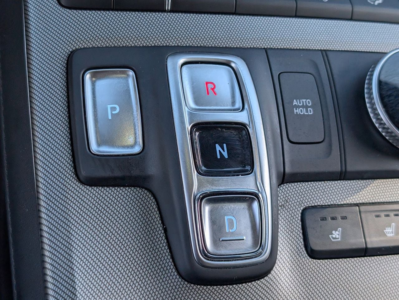 Used 2022 Hyundai Palisade Calligraphy image 19