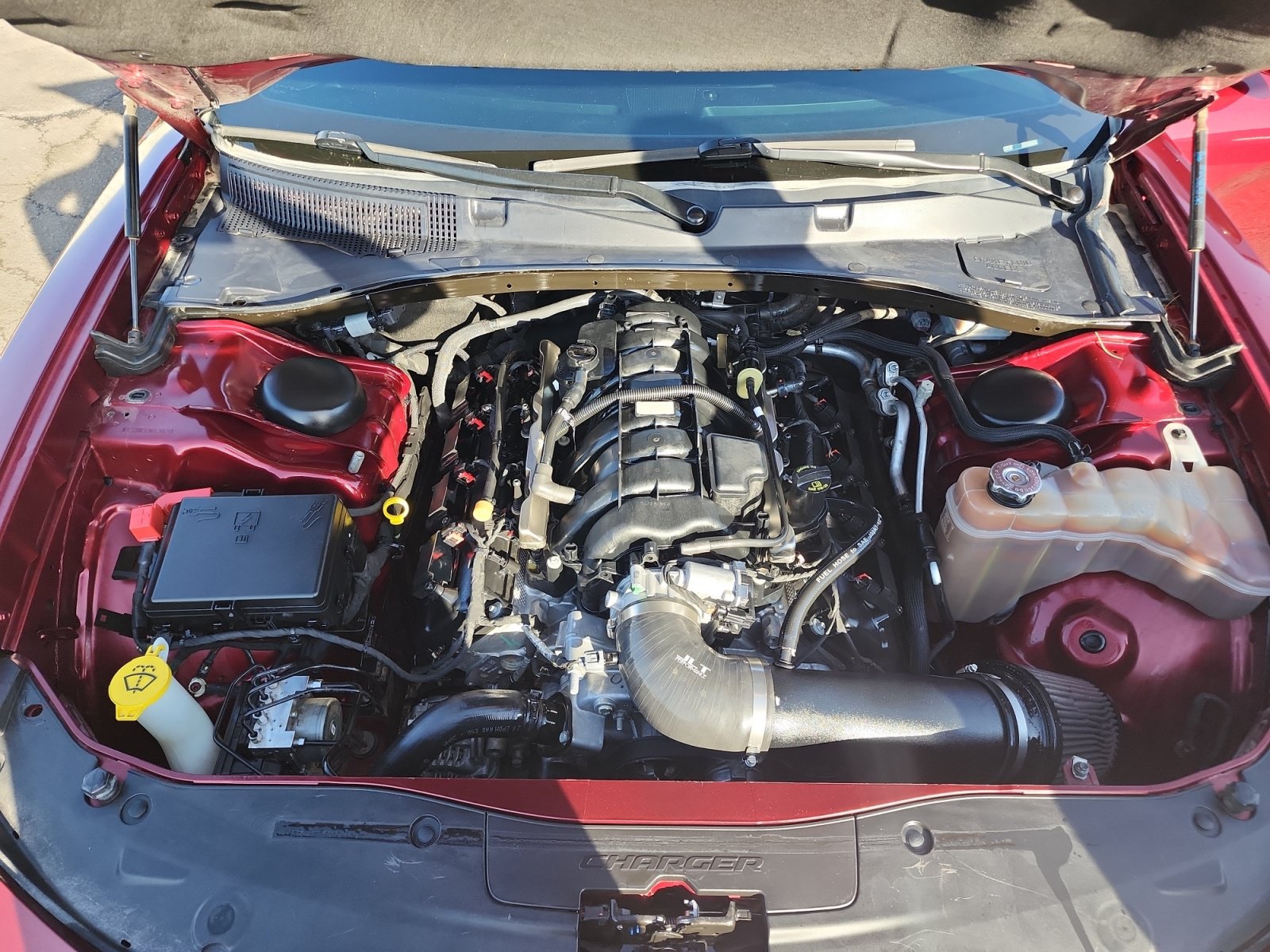 Used 2022 Dodge Charger R/T w/ Blacktop Package RWD image 9