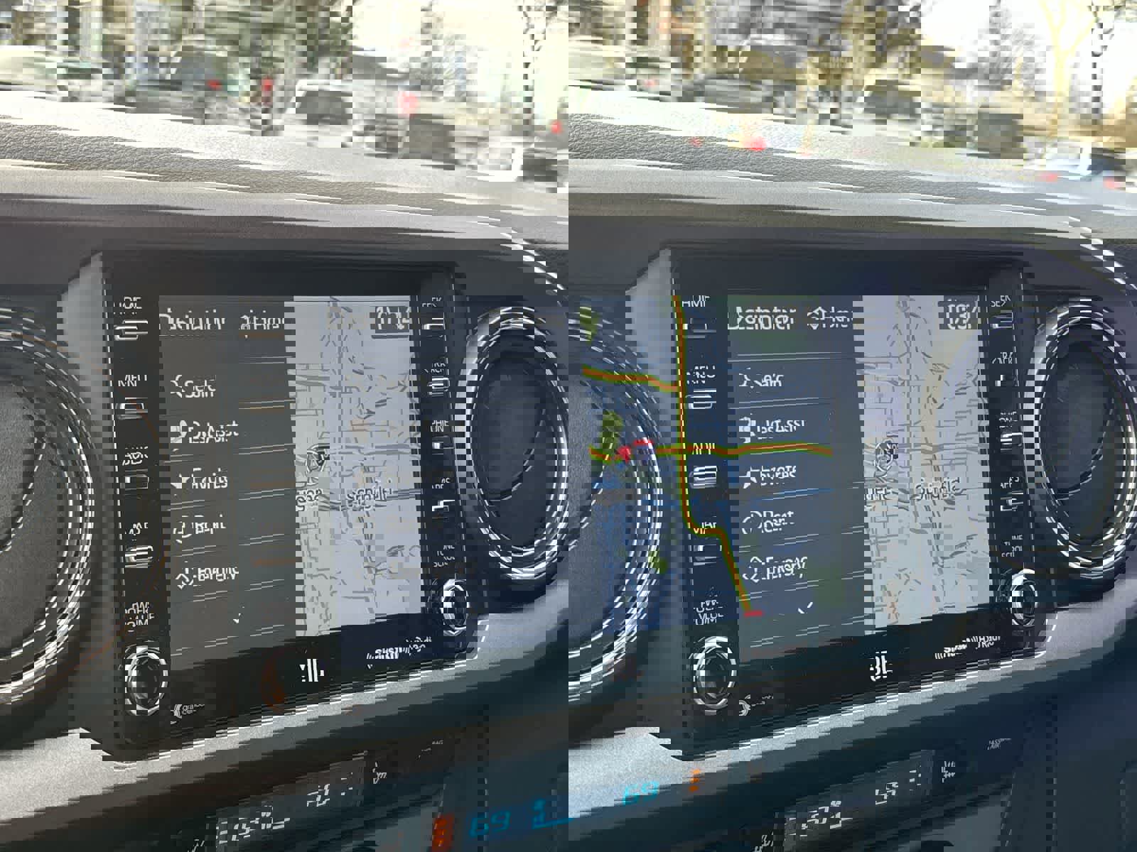 Used 2021 Toyota Tacoma TRD Sport w/ TRD Premium Sport Package image 16