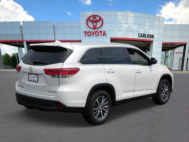 Certified 2019 Toyota Highlander XLE AWD/4WD image 5