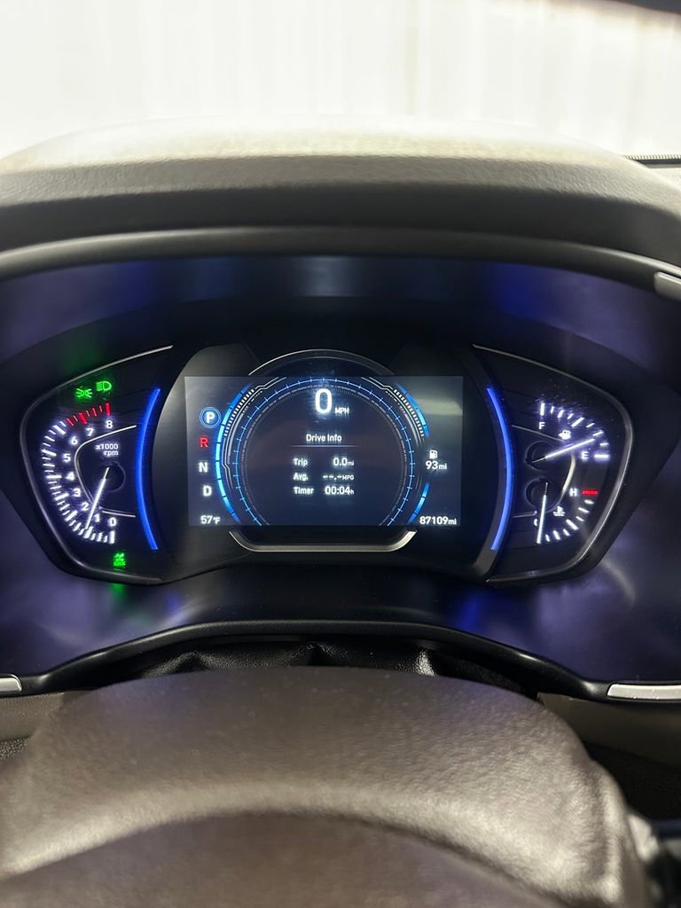 Used 2019 Hyundai Santa Fe AWD image 22