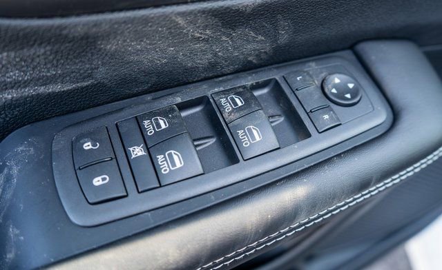 New 2026 Chrysler Pacifica Select image 15