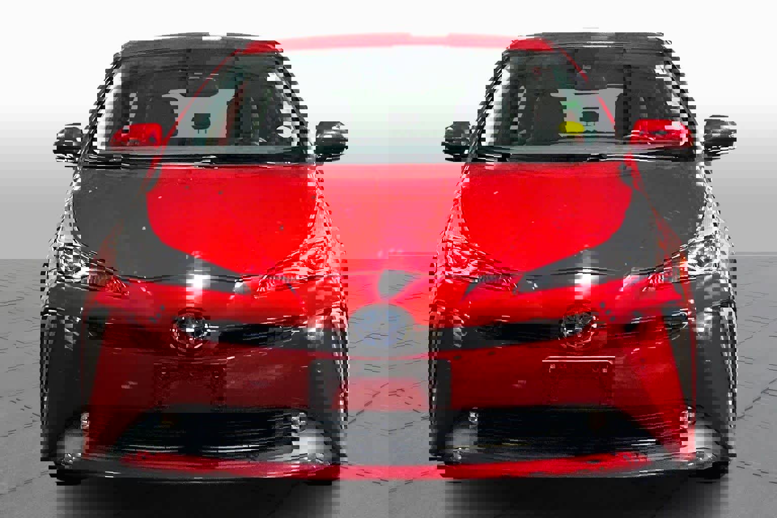 Used 2019 Toyota Prius XLE image 4