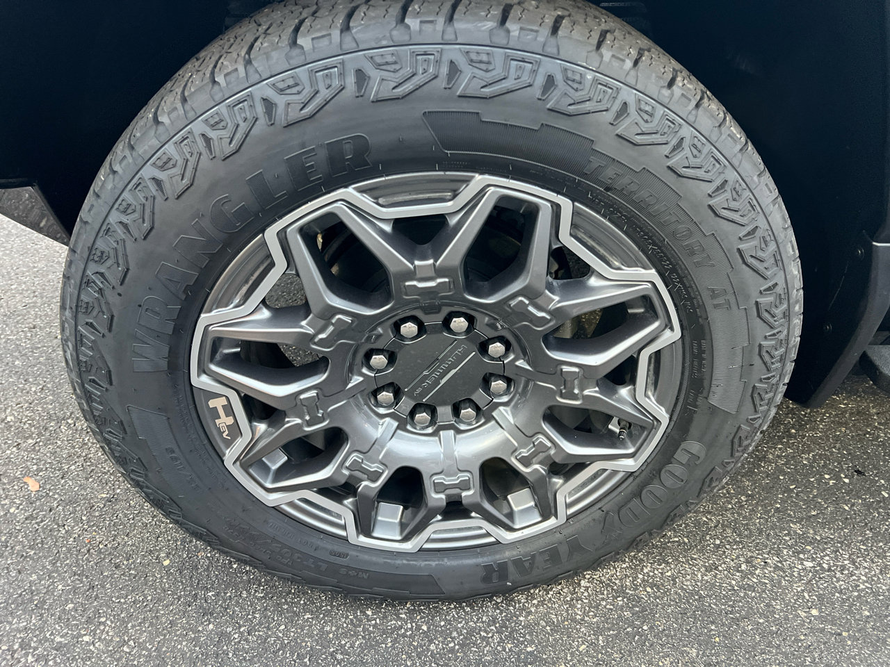 Used 2025 GMC Hummer EV 3X image 26