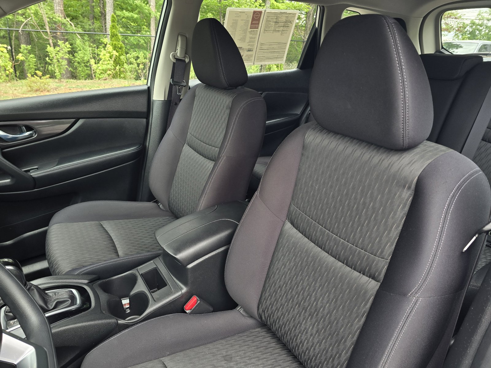 Used 2018 Nissan Rogue S AWD/4WD image 12