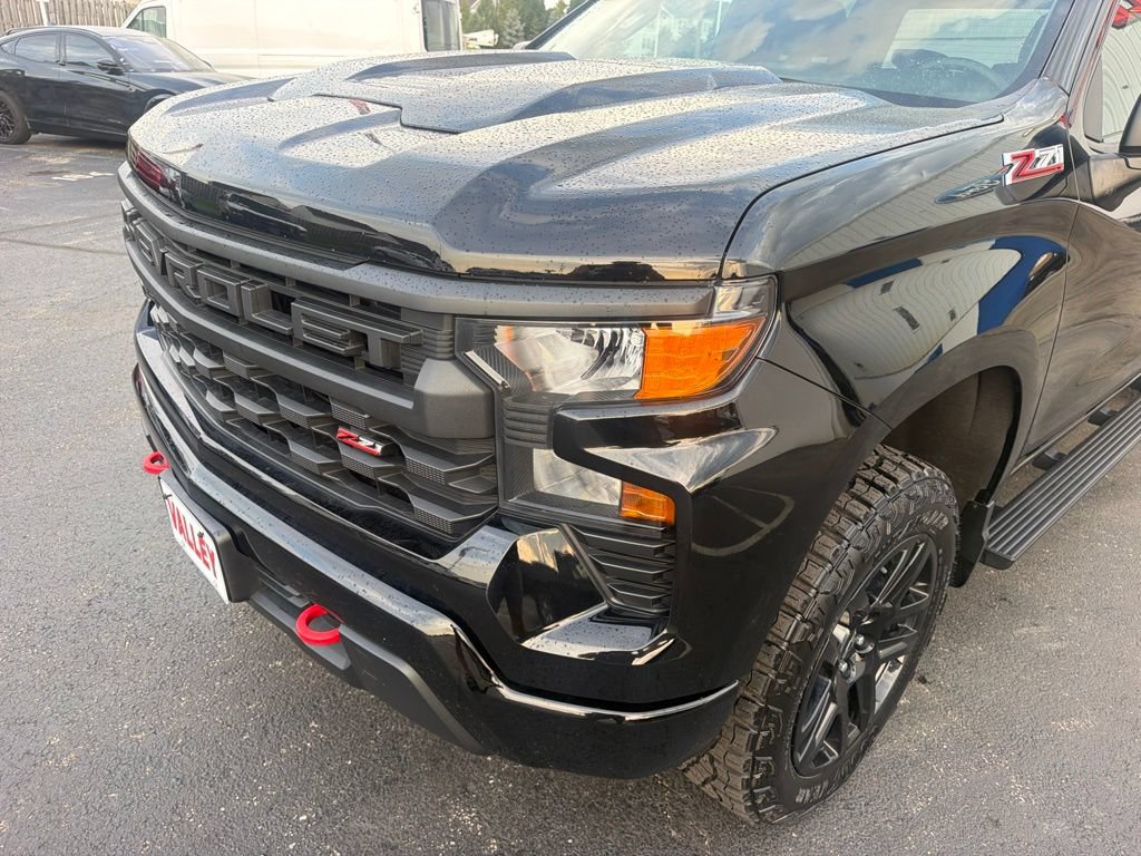 Used 2022 Chevrolet Silverado 1500 Custom Trail Boss AWD/4WD image 16