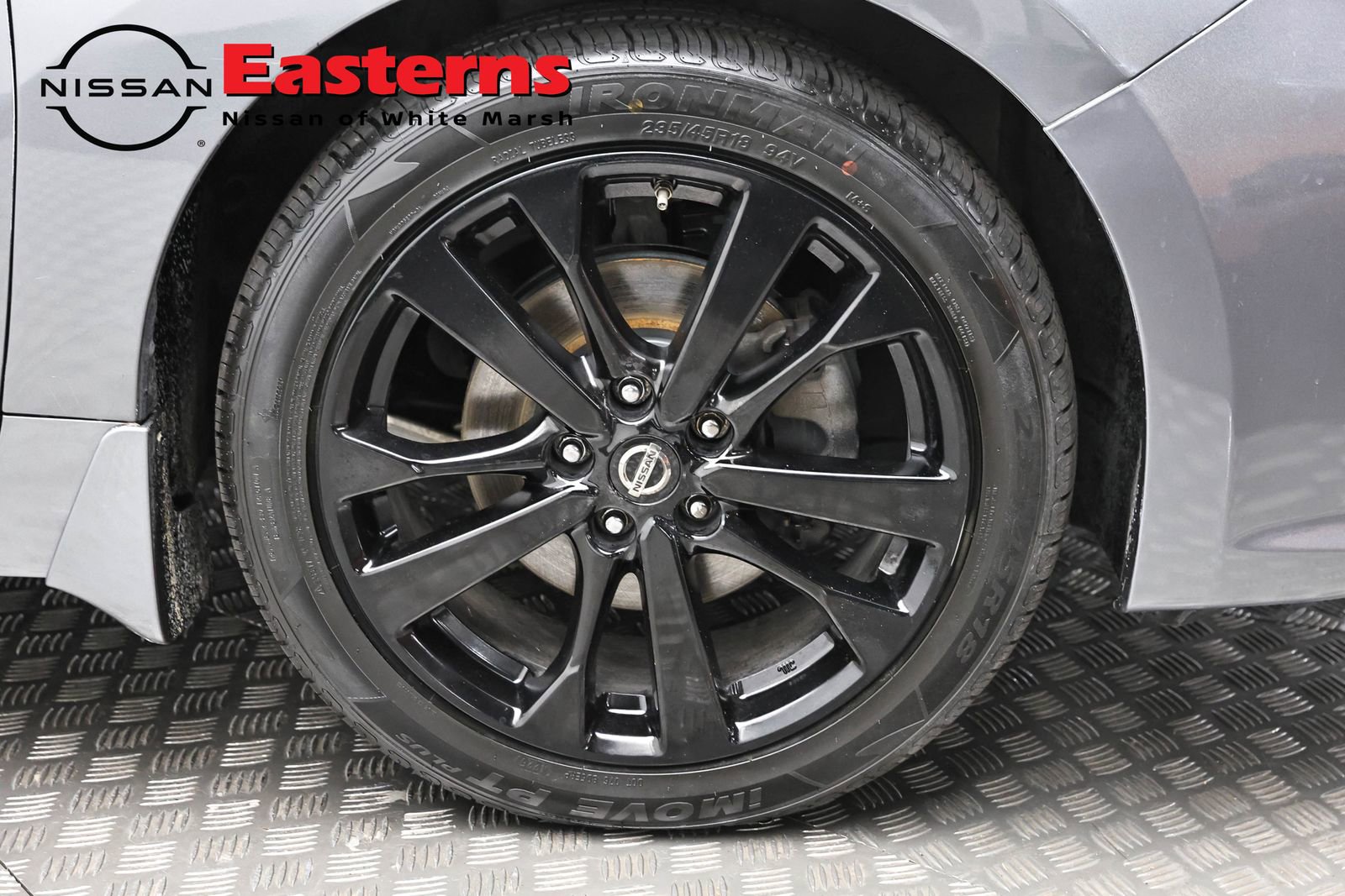 Used 2018 Nissan Altima 2.5 SR w/ SR Midnight Edition image 31