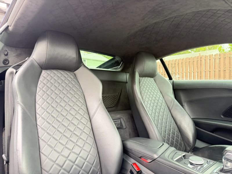 Used 2017 Audi R8 V10 plus AWD/4WD image 26