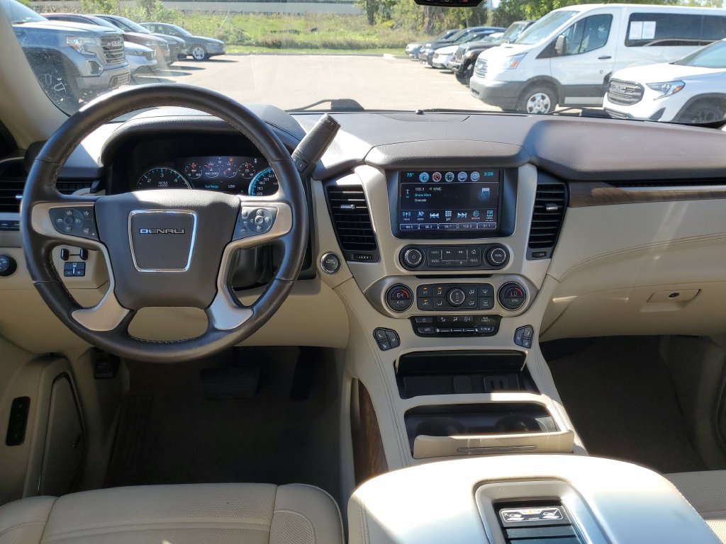 Used 2020 GMC Yukon Denali w/ Denali Ultimate Package AWD/4WD image 17