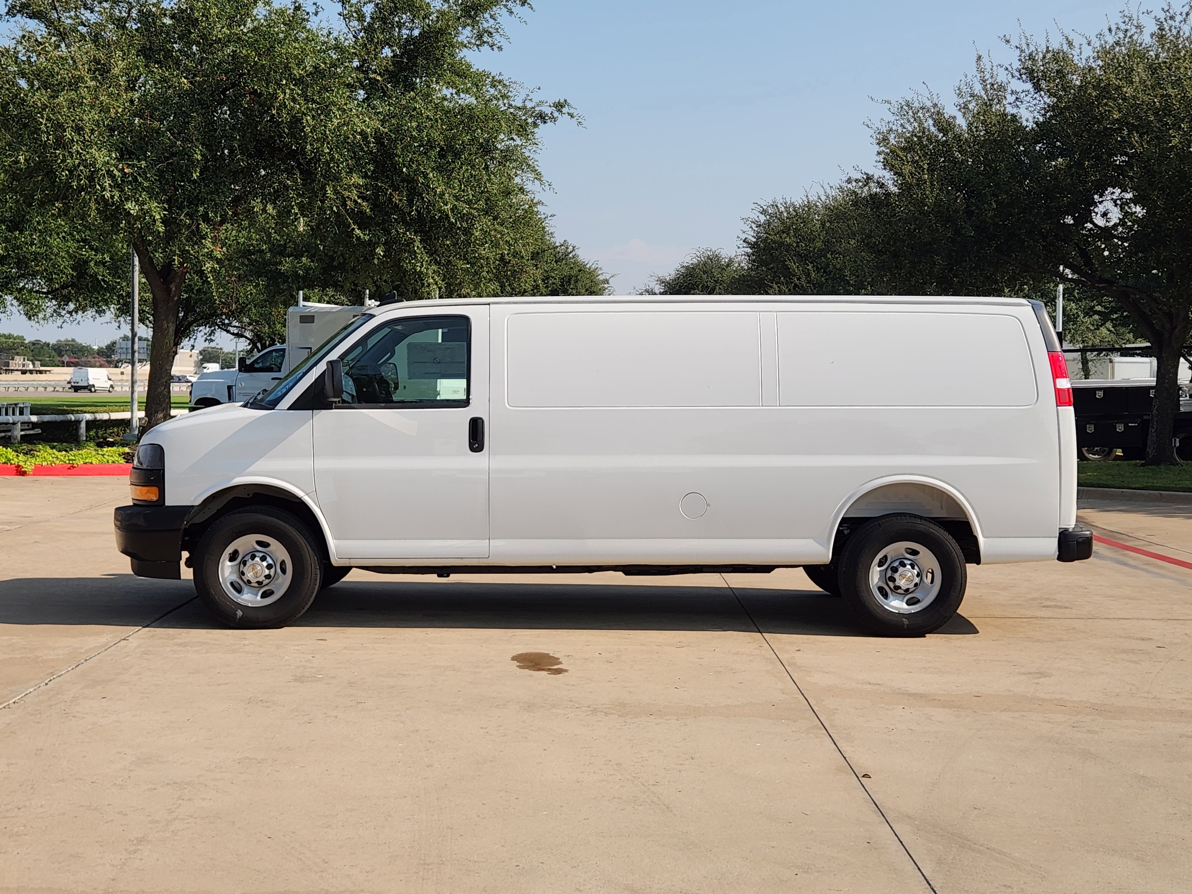 New 2025 Chevrolet Express 2500 Extended w/ Driver Convenience Package image 5