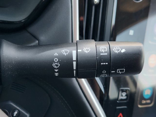 Used 2023 Subaru Outback Premium AWD/4WD image 36