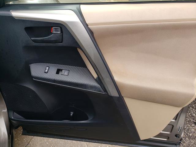 Used 2013 Toyota RAV4 XLE image 20