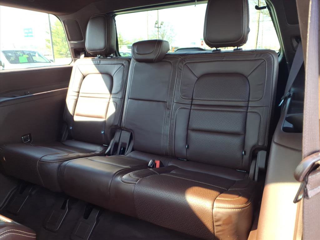 Used 2020 Lincoln Navigator Black Label w/ Cargo Convenience Package image 30