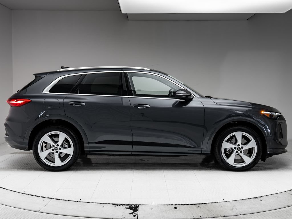 Certified 2025 Audi Q5 Prestige AWD/4WD image 25