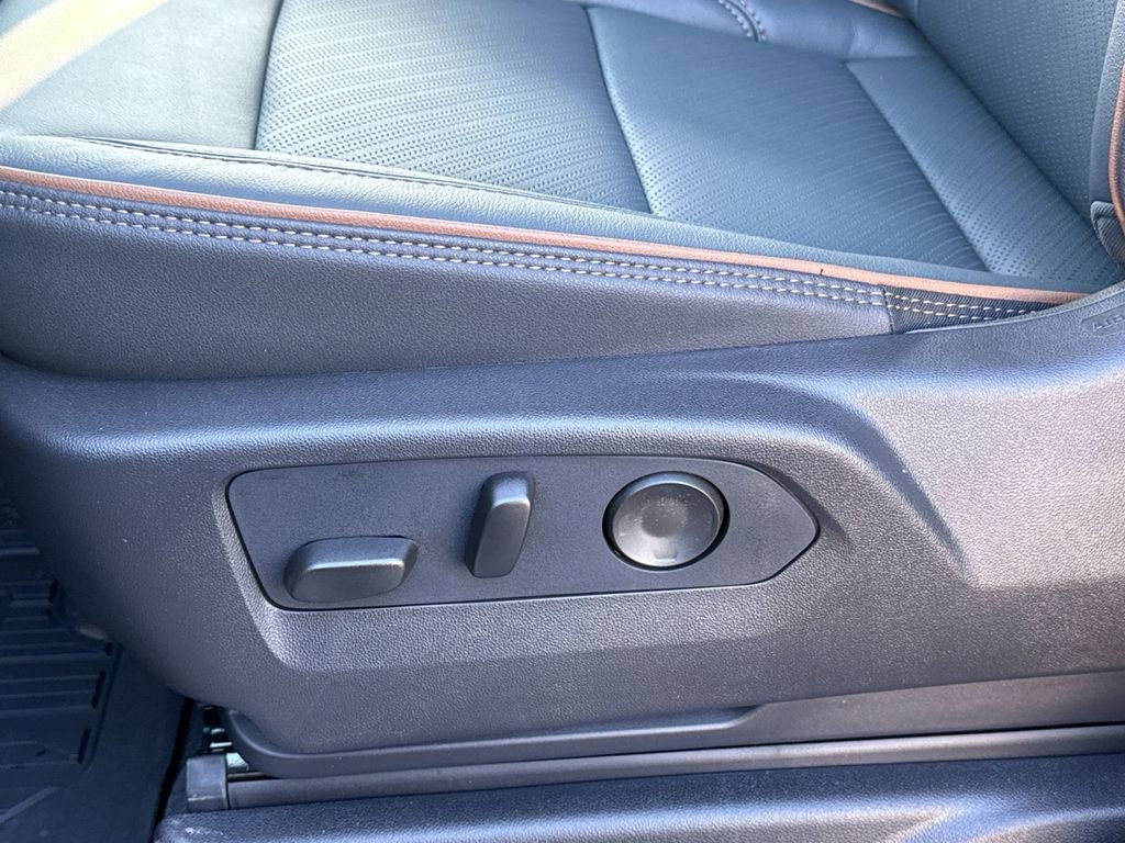 New 2026 GMC Yukon AT4 image 14