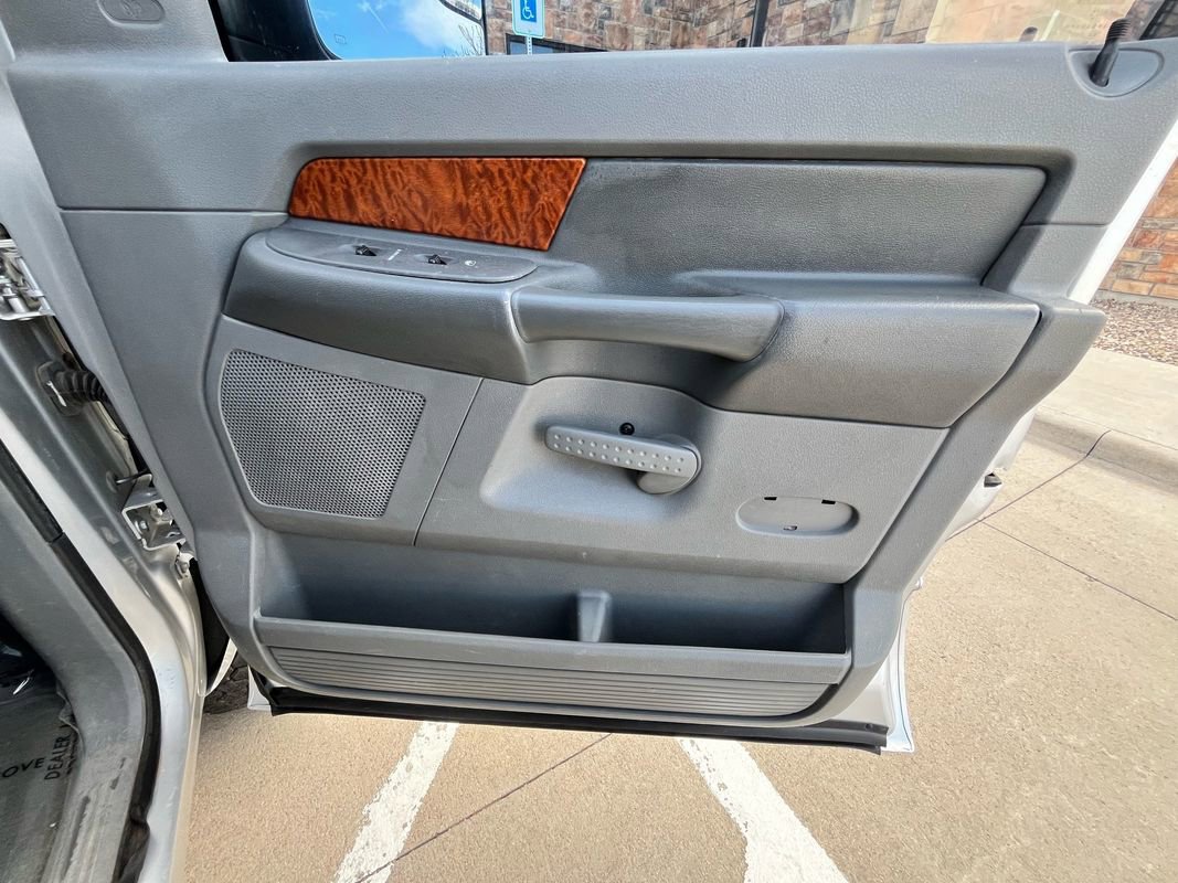 Used 2006 Dodge Ram 2500 Truck SLT w/ Quad Cab Big Horn Value Group image 18