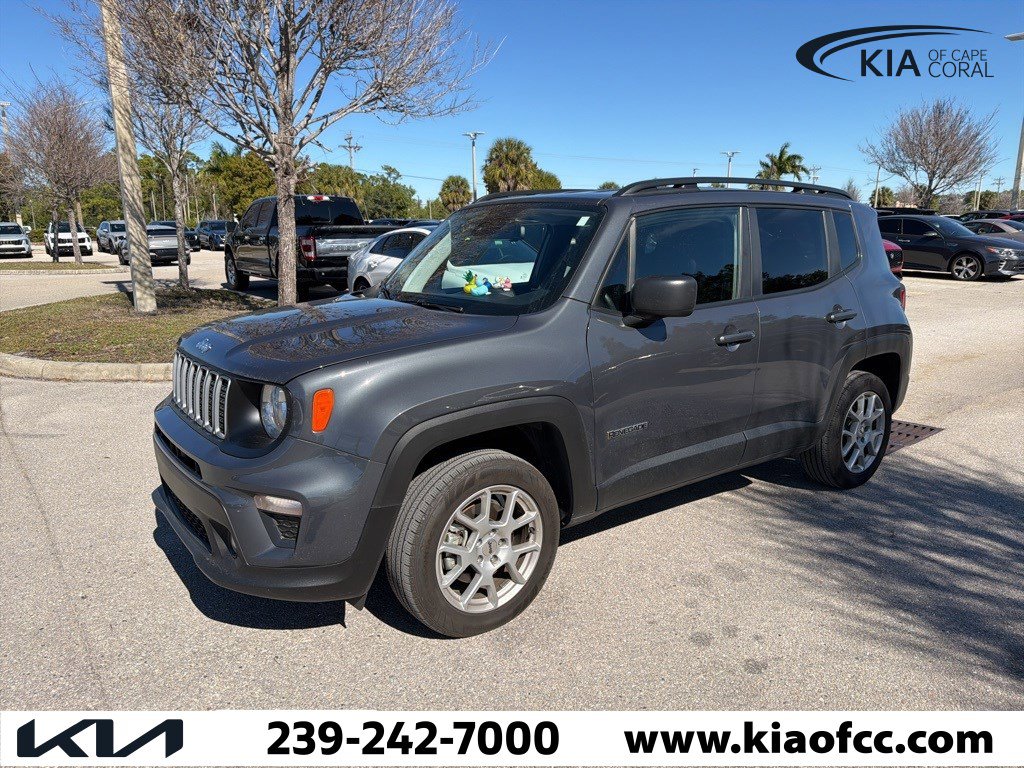 Used 2022 Jeep Renegade Latitude w/ Convenience Group image 2