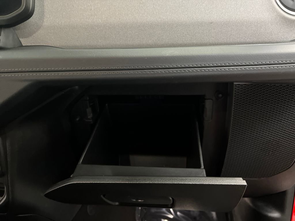 Used 2025 Jeep Wrangler Sahara 4xe image 25