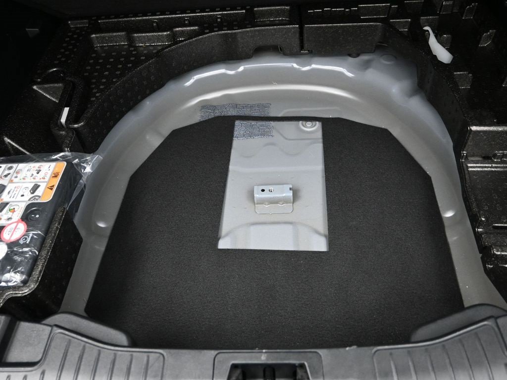 Certified 2025 Ford Escape Active image 26