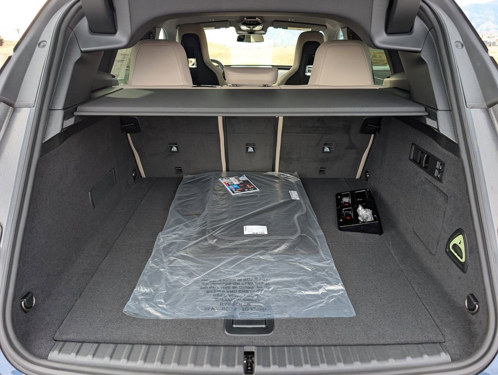 New 2026 BMW iX xDrive45 w/ Premium Package image 16