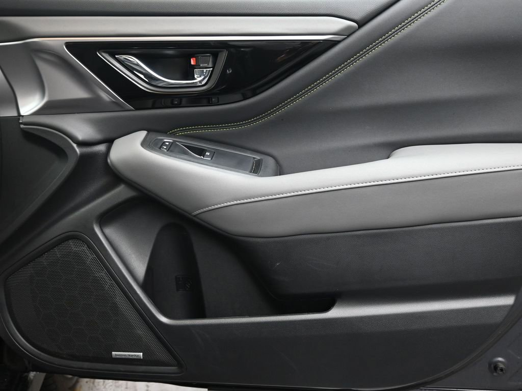 Certified 2025 Subaru Outback Onyx Edition image 11