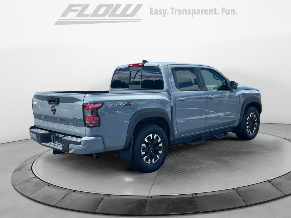 Used 2022 Nissan Frontier Pro-X RWD image 9