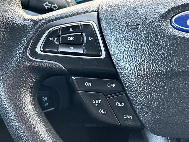 Certified 2018 Ford Focus SE w/ SE Appearance Package image 21