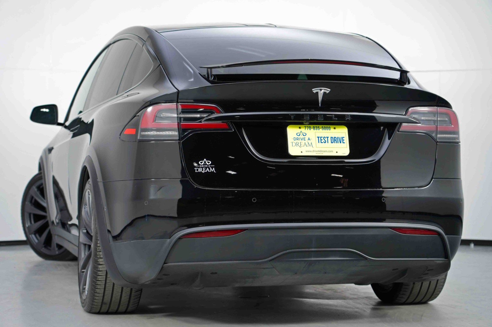 Used 2022 Tesla Model X image 6