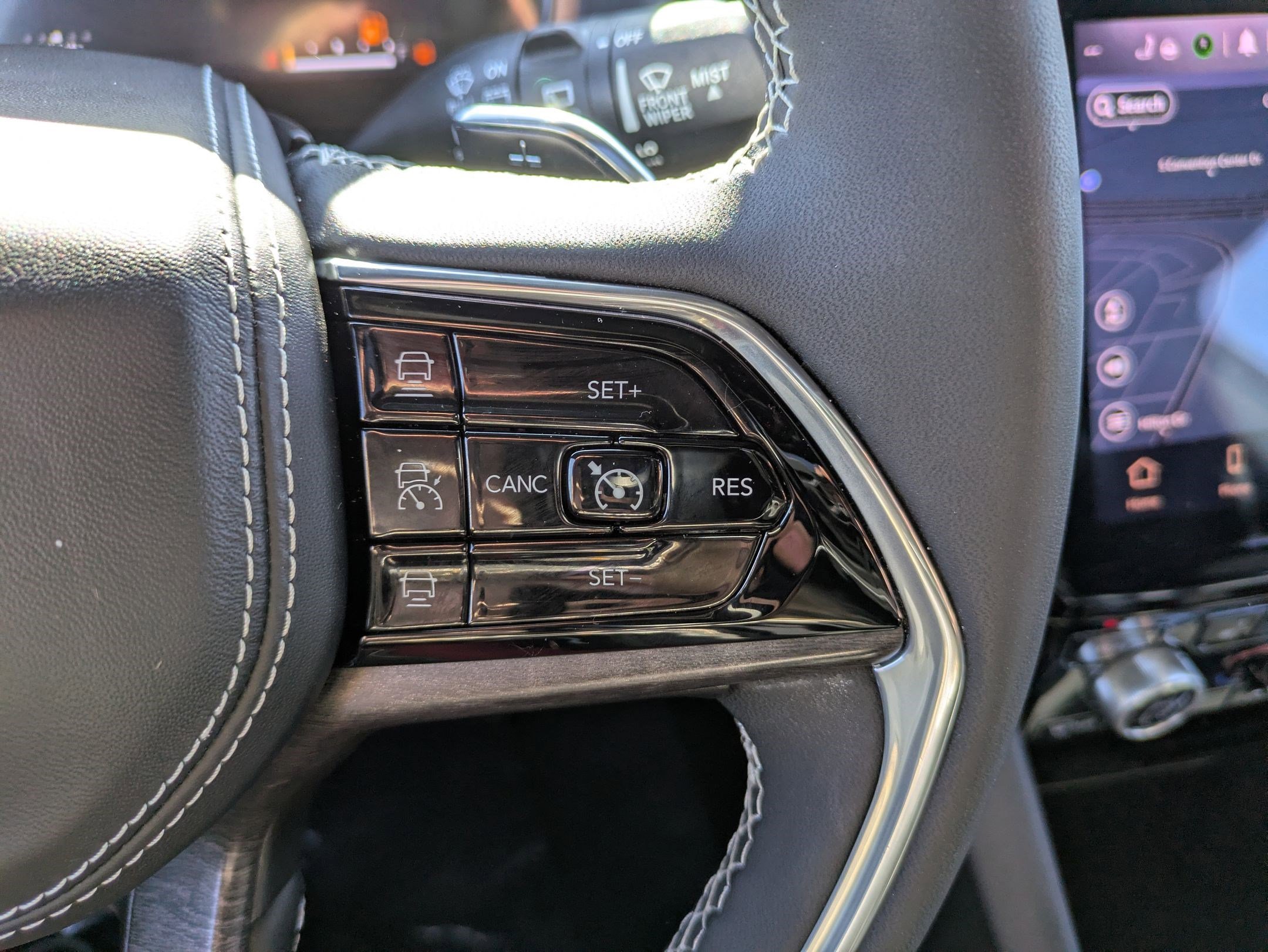 Used 2023 Jeep Grand Cherokee L Overland image 19