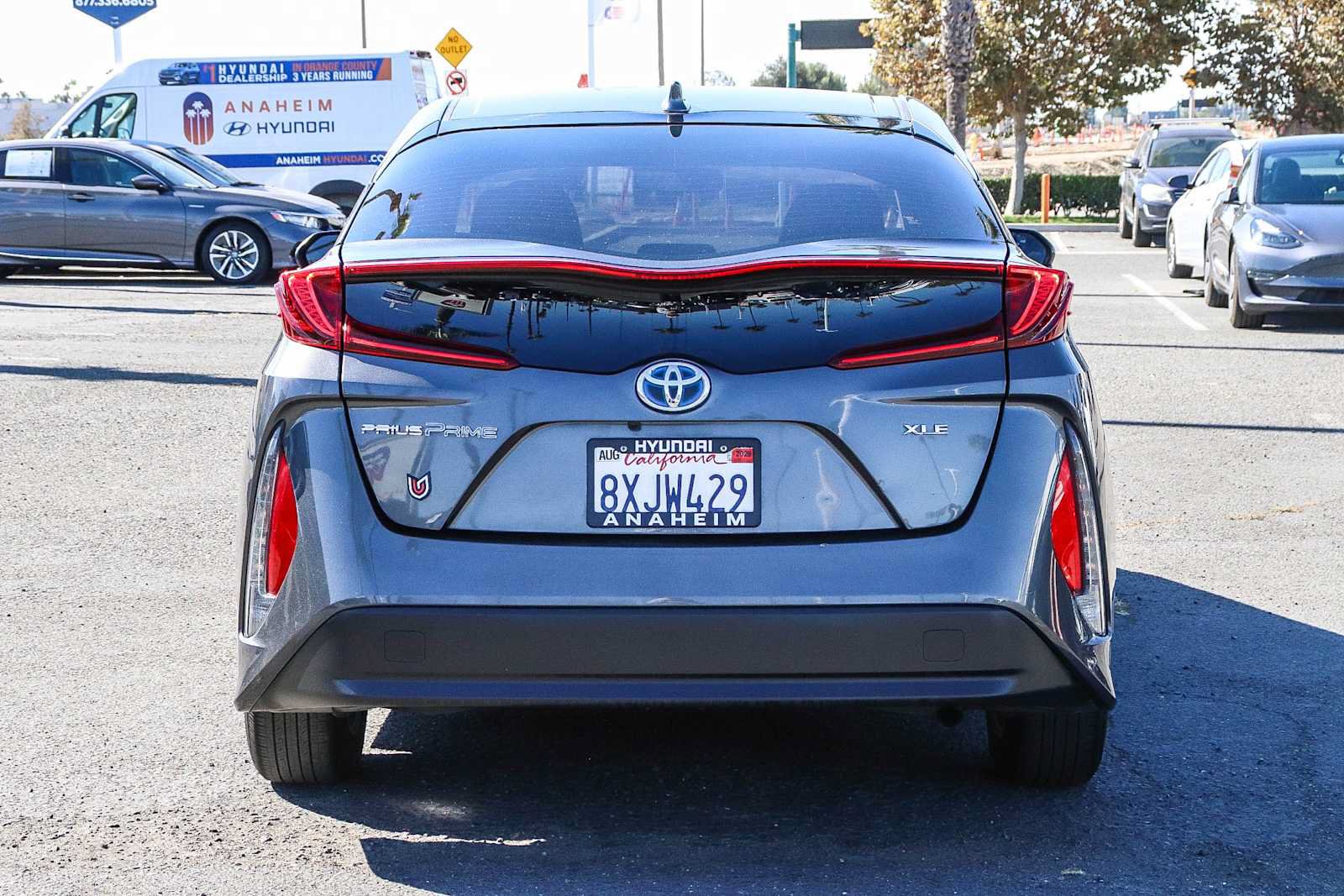 Used 2022 Toyota Prius Prime XLE FWD image 8