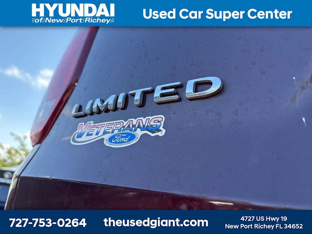 Used 2019 Ford Explorer Limited w/ Class II Trailer Tow Package FWD image 5