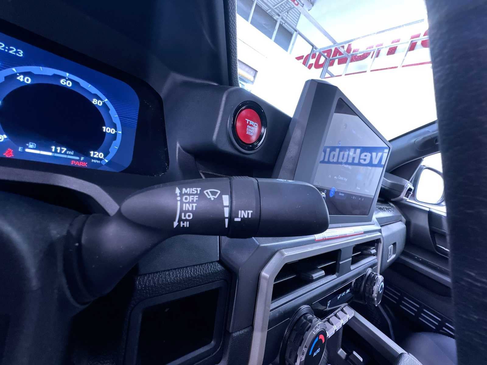 Used 2025 Toyota Tacoma TRD Off-Road AWD/4WD image 19